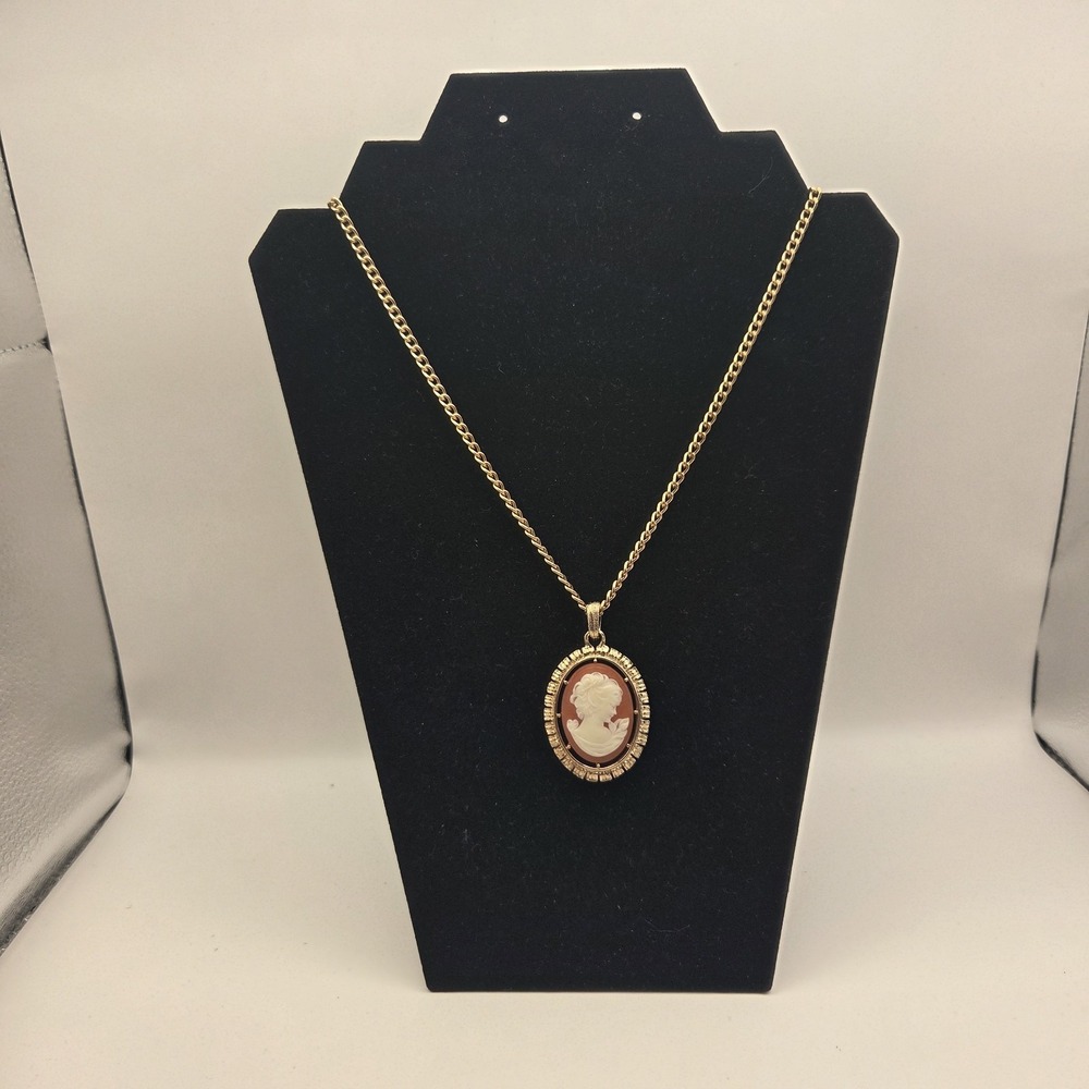 VTG Gold Tone Spinner Cameo Fleur De Lis Pendant Necklace - Picture 1 of 7